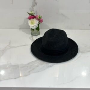 Women’s sun hat never worn